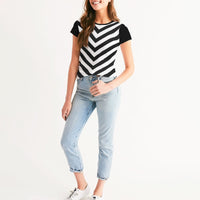 B&W Retro - Fitted Tee