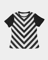 
              B&W Retro - Fitted Tee
            