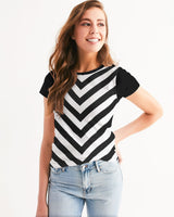 
              B&W Retro - Fitted Tee
            